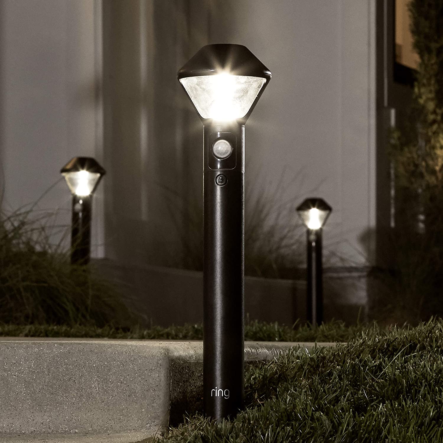 Outdoor Motion-Sensor Security Light - Image 3